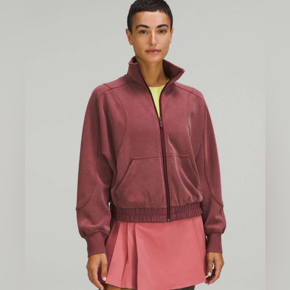 Lululemon Brushed Softstreme Funnel-Neck Zip Up
Red Merlot size 8